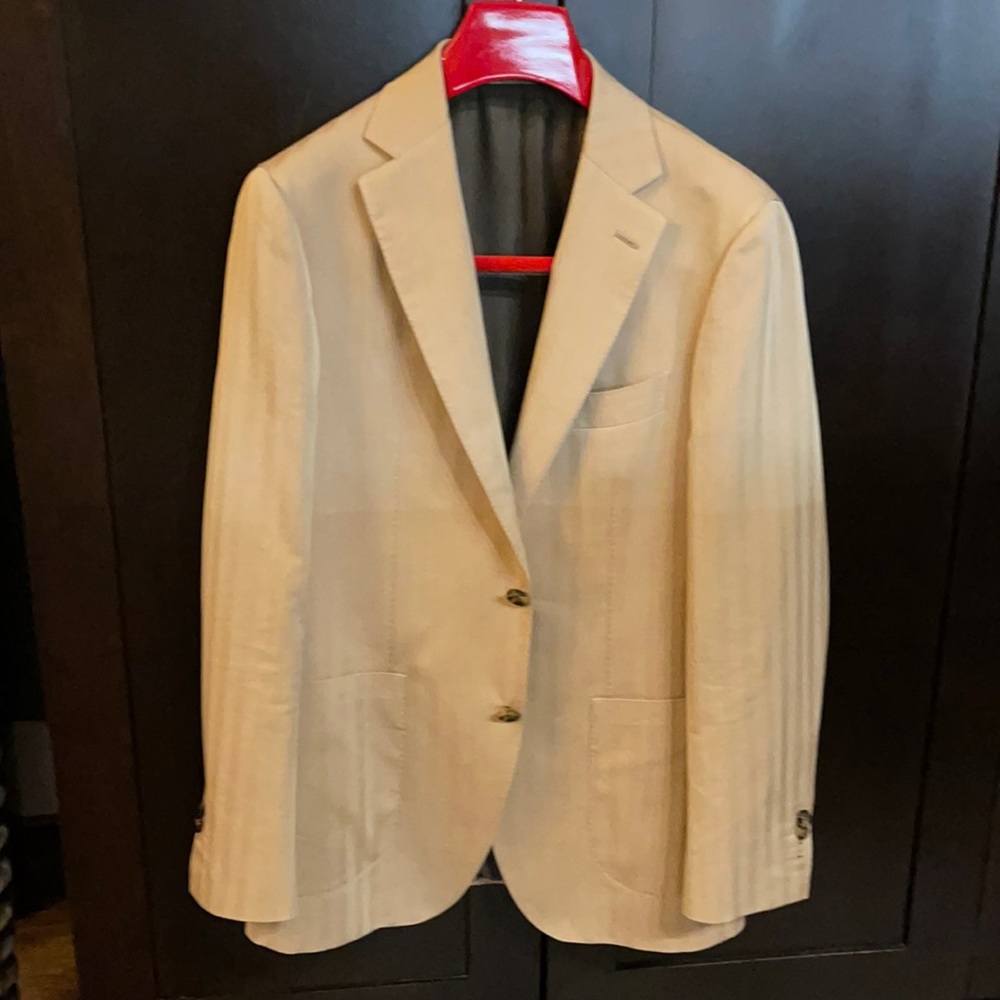 Suitsupply Custom Made Jacket. 38R.